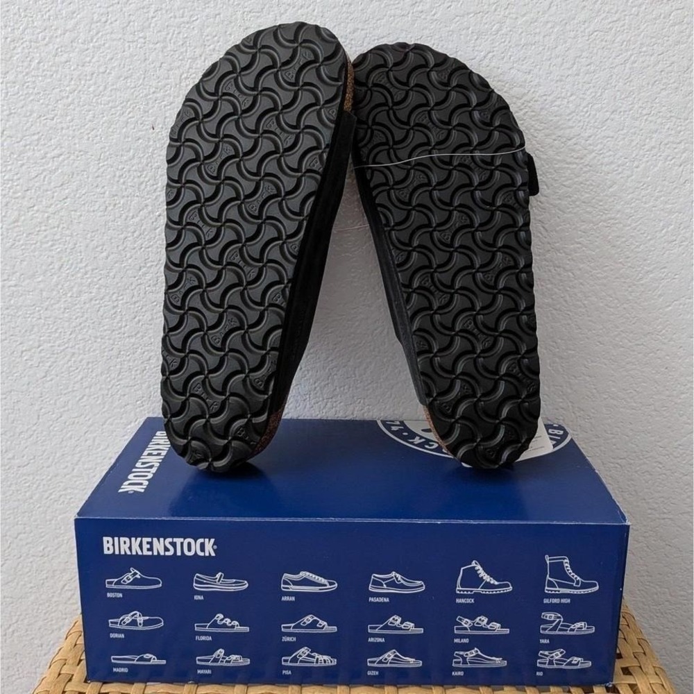 New Birkenstock Arizona Sandals Black Size W10 M8 Unisex - Picture 2 of 3